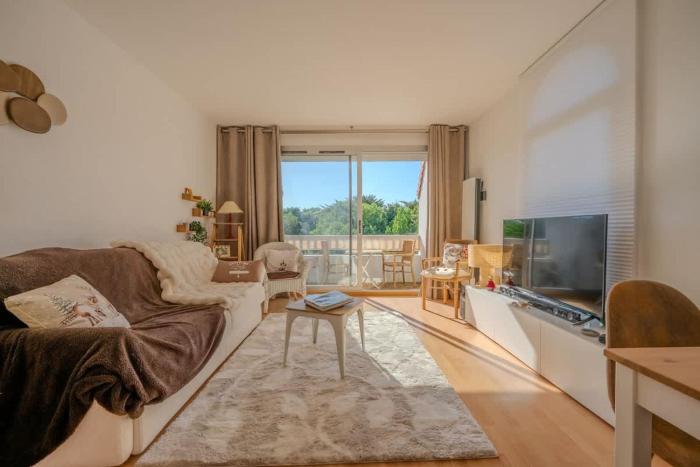 Apartment of the Flying Bridges