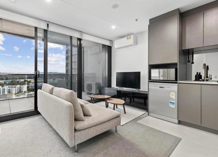 Modern & Cozy Apt CBR Free Parking