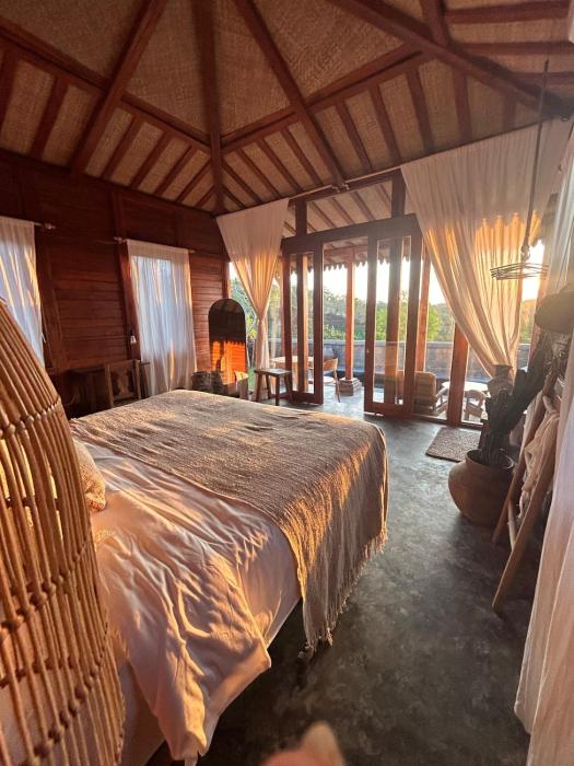 Sunset vista wooden villa - Jungle & ocean Uluwatu