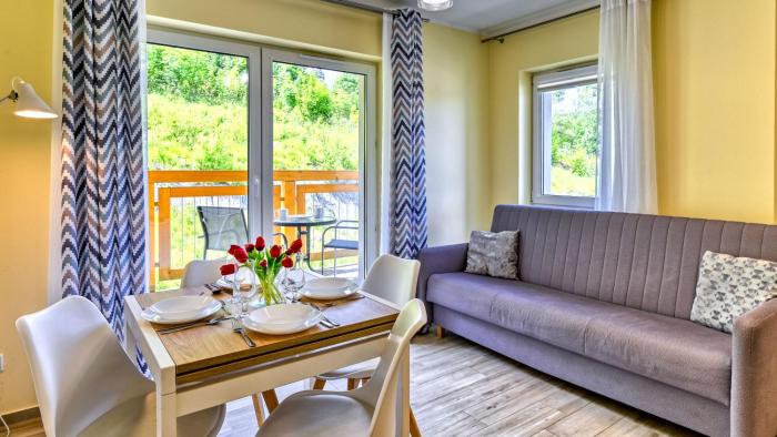 Waryńskiego, Sun & Snow