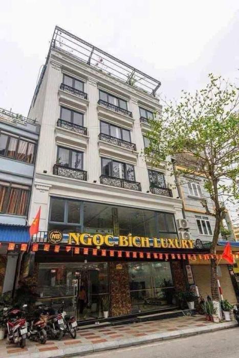 Ngọc Bích Luxury