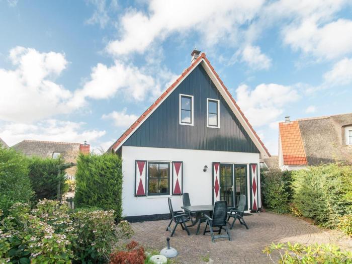 Villa with view over the park De Buitenplaats