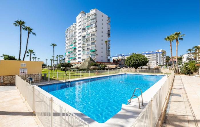 Beautiful Apartment In Benalmadena