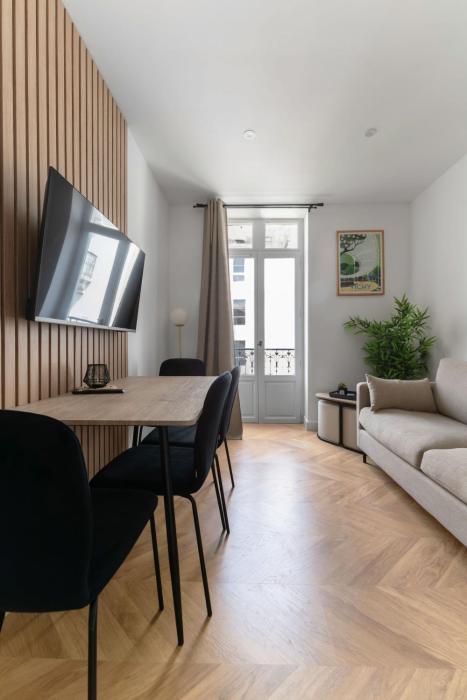 Chez Virginie Triangle dOr