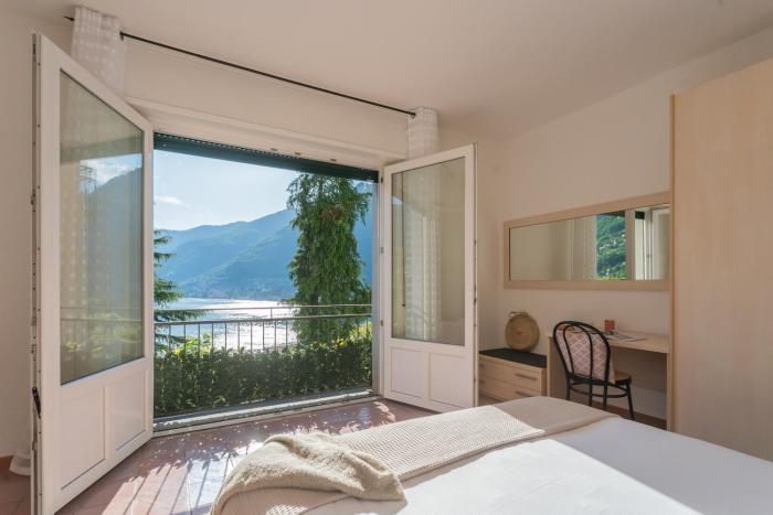 The Secret Lake View by RentComo