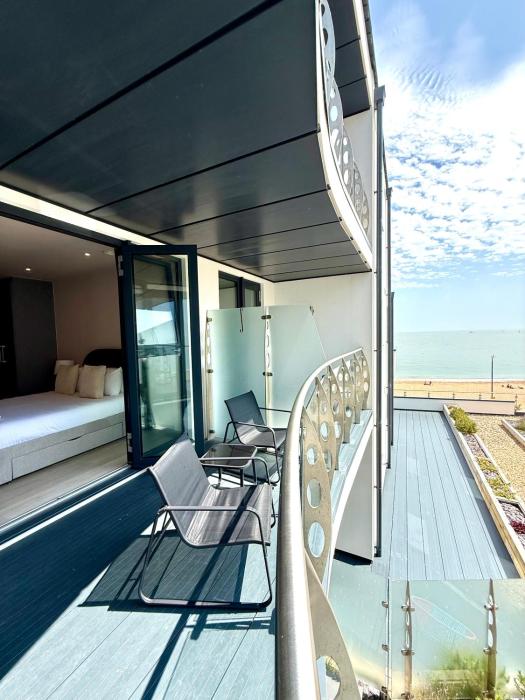 Ramsgate Stunning Sea View Apt Free Parking