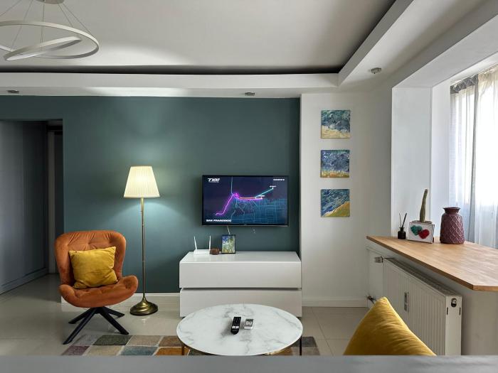 2 rooms condo in city center