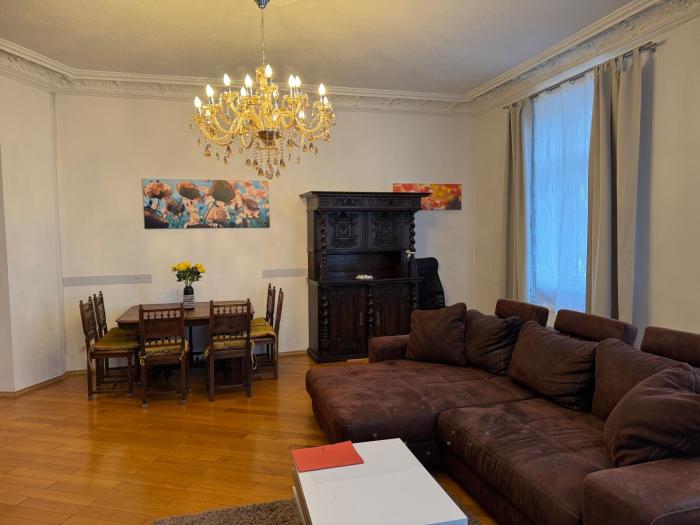 Gründerzeitwohnung zentrumsnah mit Messeanbindung