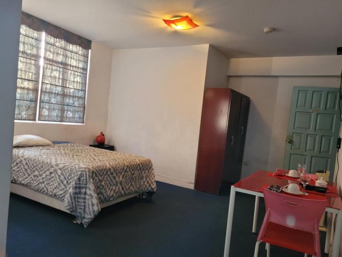 BACKPaCKERS & BACKPaCKERS