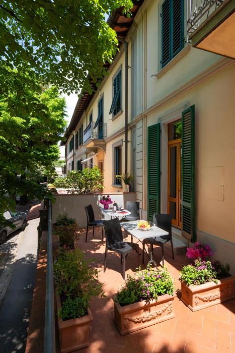 appartamento con terrazza nel centro di greve in chianti
