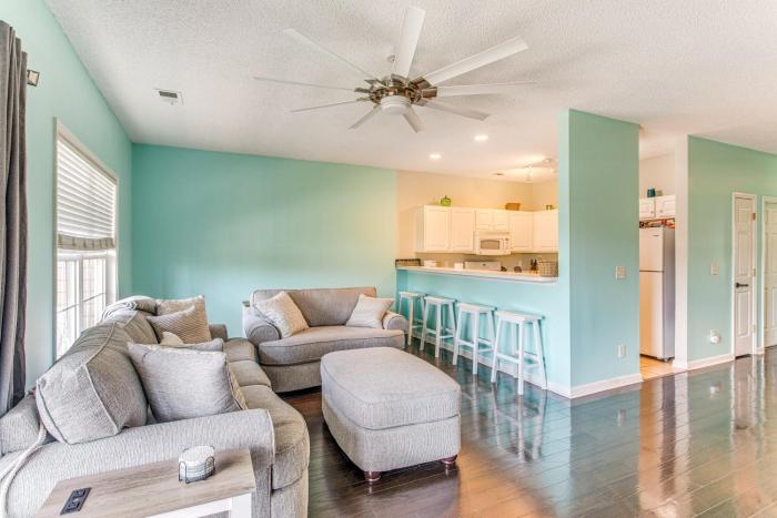 1 Mi to Beach, Near Golf! North Myrtle Beach Condo