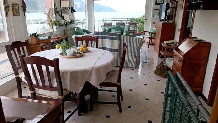 Storks Nest - La Cicogna with terrace and sea view