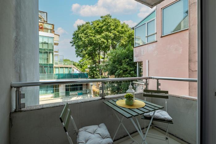 Deluxe Apartment with 2 Bedroom in Center Varna