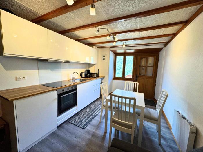 Résidence Clochette - Maison rénovée pour 2 personnes sur 2 étages exposée Ouest MAE-9384