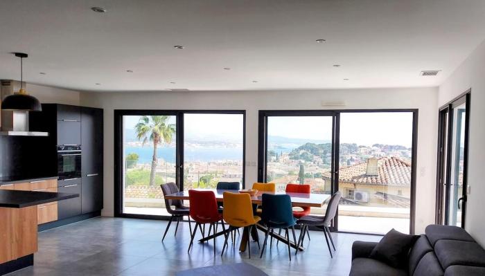 Sea view and perfect location