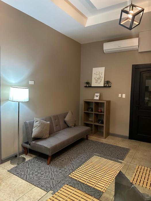 Tatas Apartment, Confortable y con Piscina