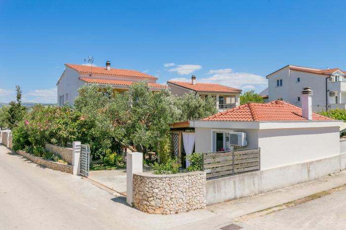 Apartment Razanj 12733b