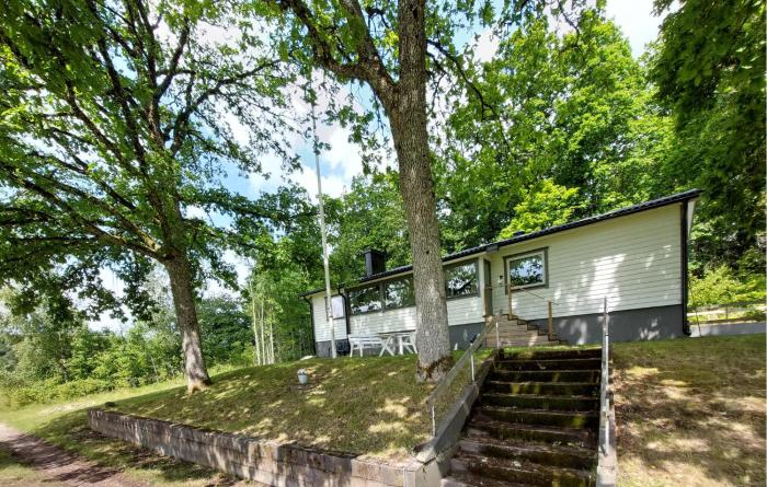 Stunning Home In Gashult With Wifi