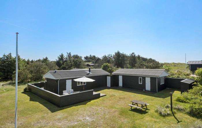 Amazing Home In Løkken With Wifi