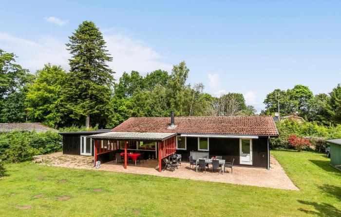 Amazing Home In Melby With Wifi