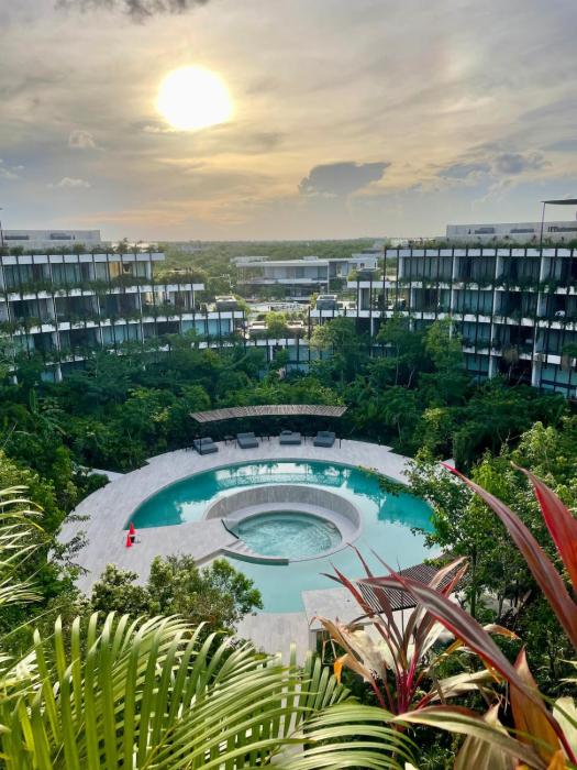 Luxury Loft minutes from the sea!