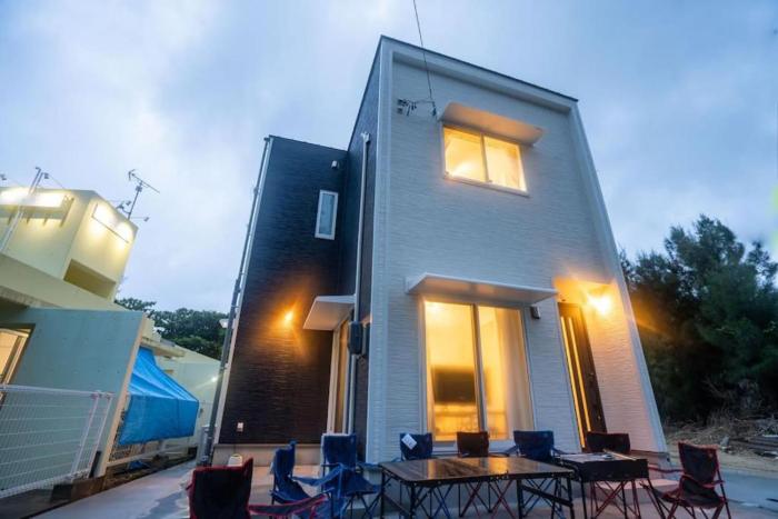 家族の笑顔 希望ヶ丘ビーチまで徒歩5分でのんびり家族ステイ Coral Onnason