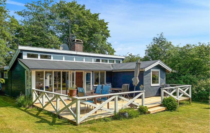 Stunning Home In Gilleleje With Wifi
