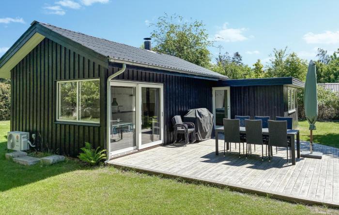 2 Bedroom Stunning Home In Væggerløse