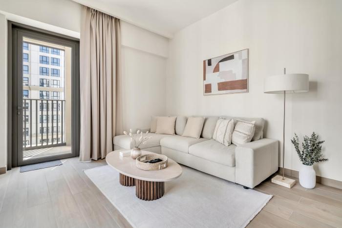 1-Bed at Creek Beach with Pool, Gym and Balcony