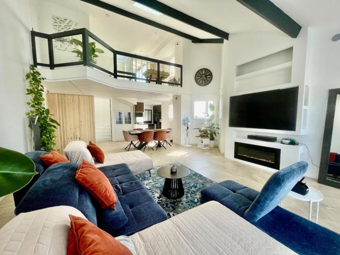 Penthouse de 170m2, 6 personnes avec jacuzzi et proche de Paris et Disney