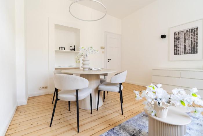 2BR Apartment - ZENTRAL - MODERN - WIFI - KAFFEE - BUSINESS - NETFLIX