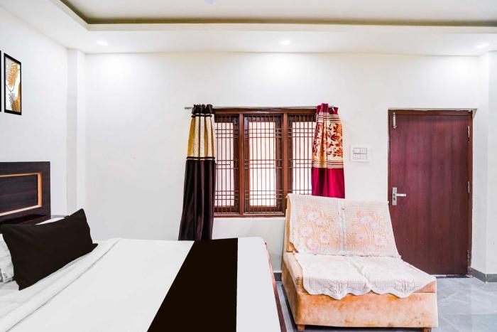 Hotel O Emerald Mall Lucknow