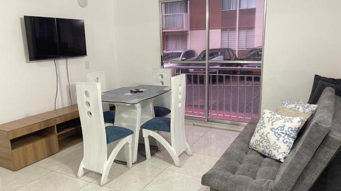 T14 Acogedor Apartamento en conjunto con piscina y parqueadero