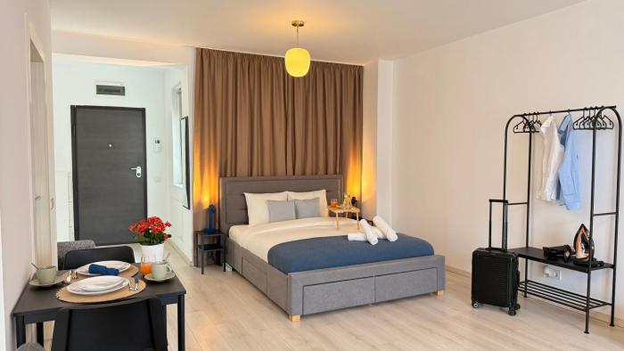 SoHo Unirii Studio - Near Old Town, Terrace - RH Living