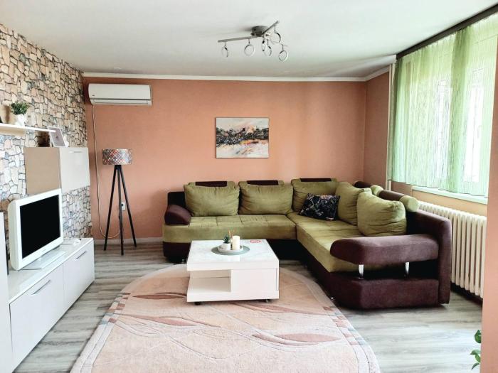 Mountain view apartment