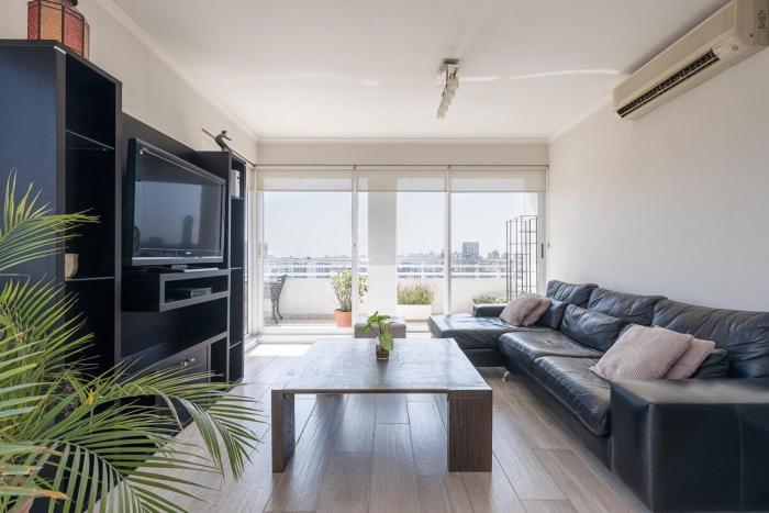 22th floor Luminous 4 bdr apartment in Palermo