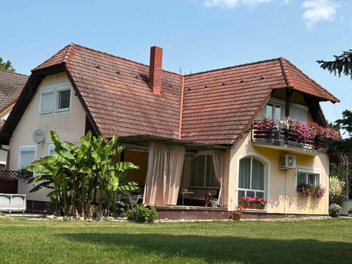 Apartment in Balatonbereny - Balaton 18046