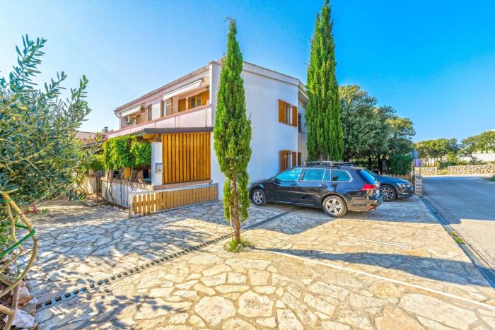 Apartments with parking space Mandre, Pag - 24492