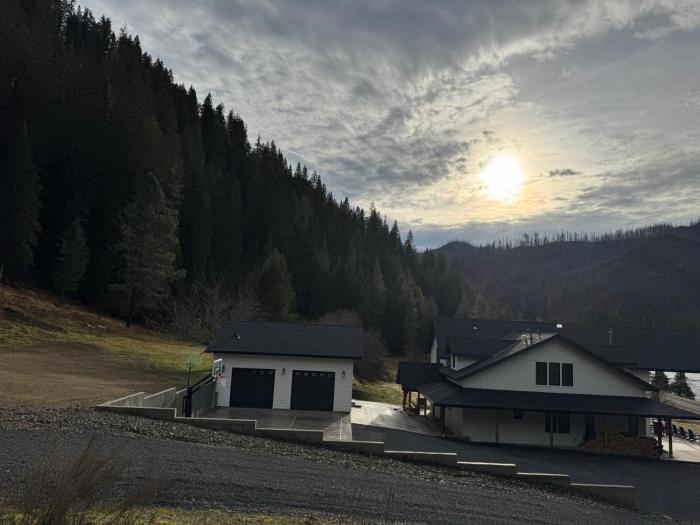 Selway Chalet