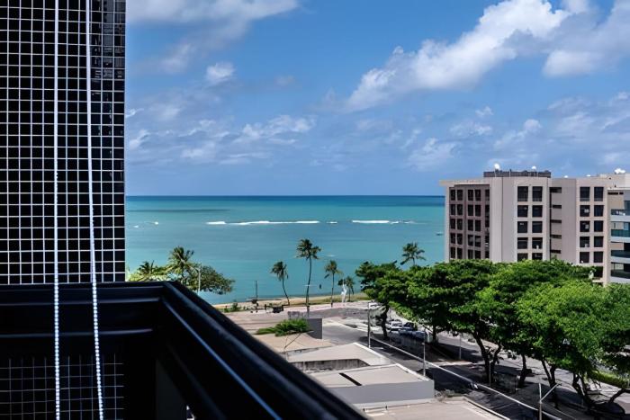 SKY 813 | Vista mar com piscina na cobertura