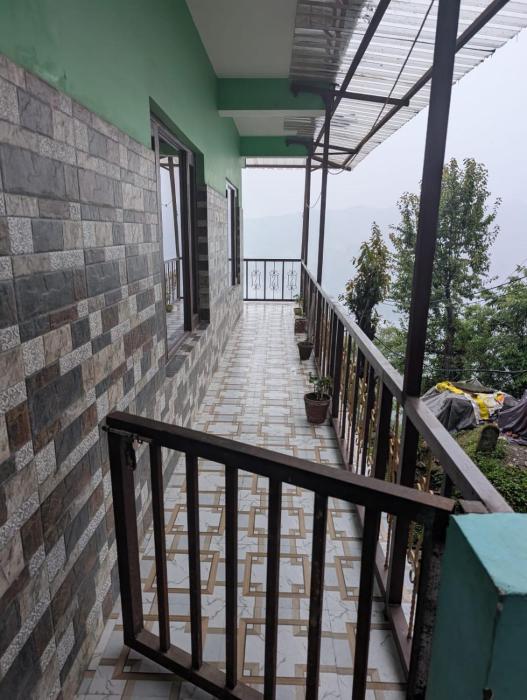 Hilltop Heaven - One Bedroom Apartment