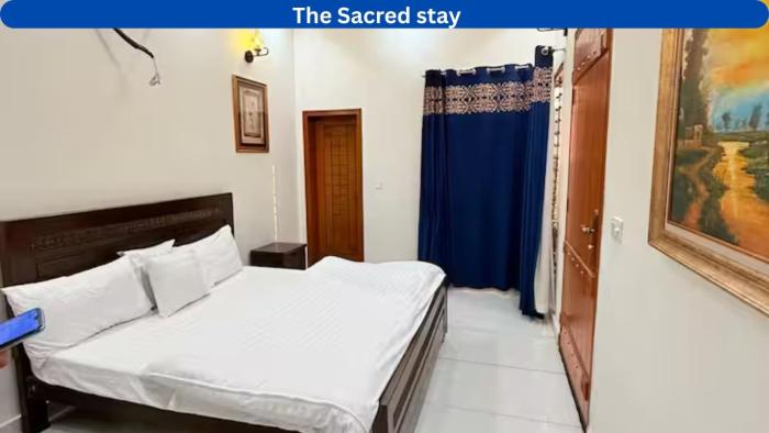 Sacred stay