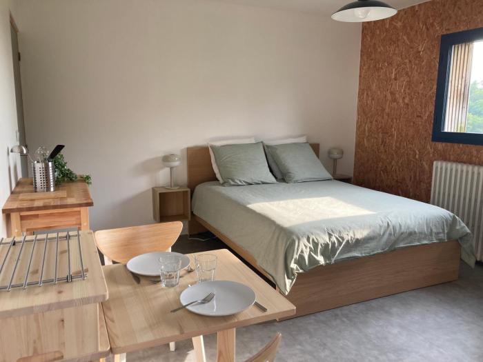 Chambre calme et spacieuse pour amoureux de la nature