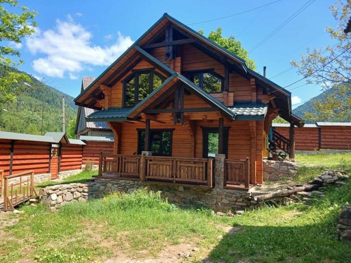 Еко будинок в горах