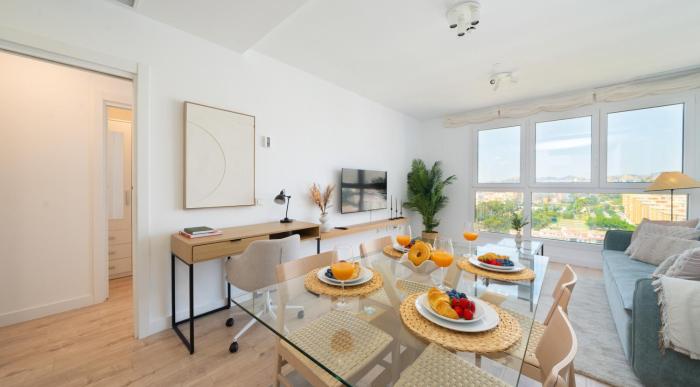 XPCE URBAN 19 MALAGA SKYLINE-Parking Free