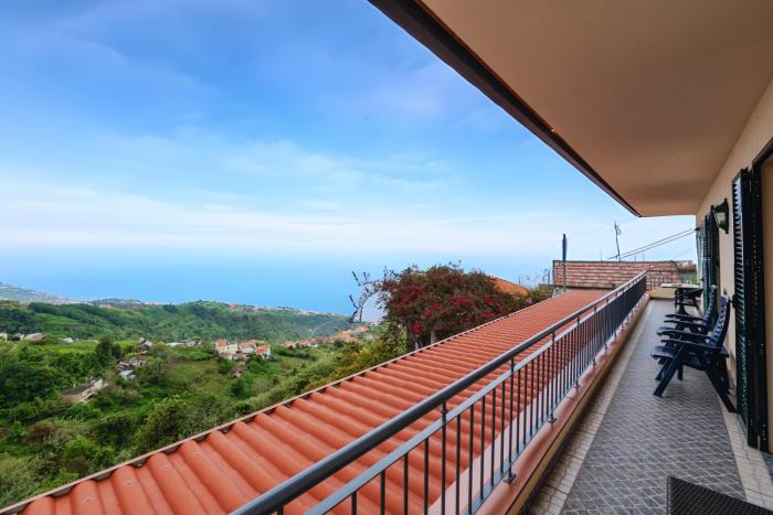 Miradouro House By Sam Houses