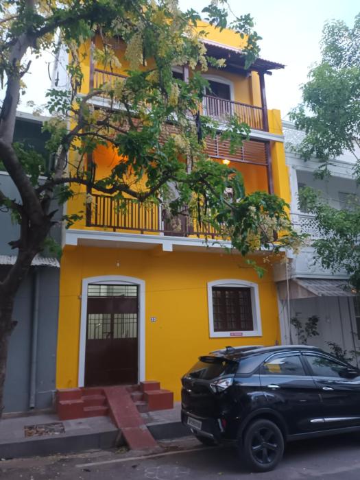Villa Gomez 2 Rooms property at French colony