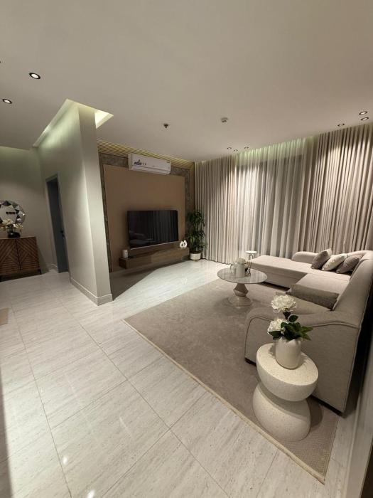 Apartment near Alraka Corniche شقة بجانب كورنيش الراكة