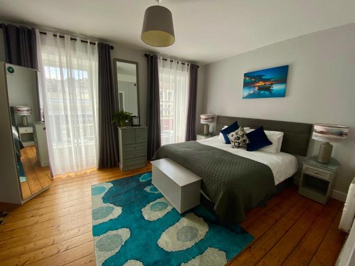 6 New Street Bantry Studio Apartment 1