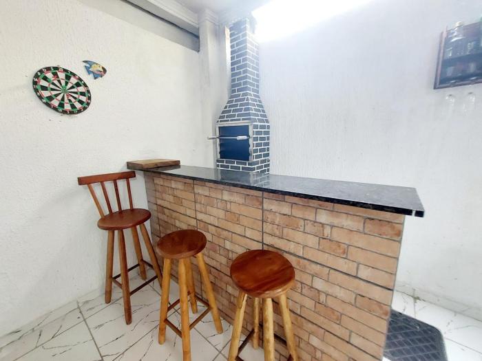 Casa Espaçosa 3 Quartos Sala Cozinha e Churrasqueira